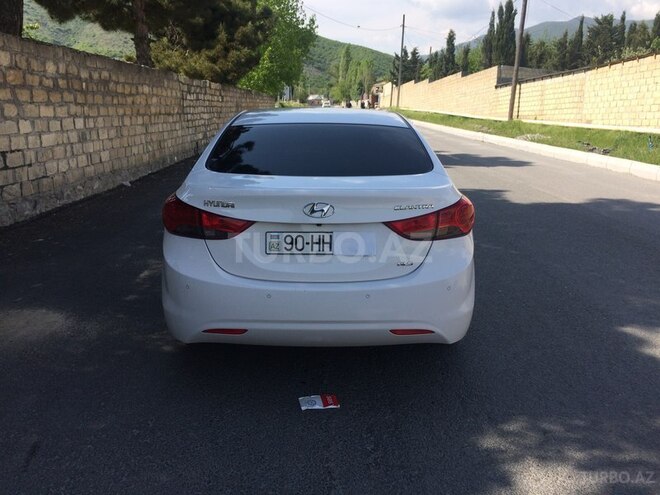Hyundai Elantra 2012, 86,000 km - 1.8 l - Şəki