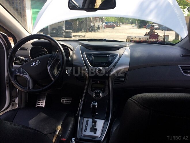 Hyundai Elantra 2012, 86,000 km - 1.8 l - Şəki