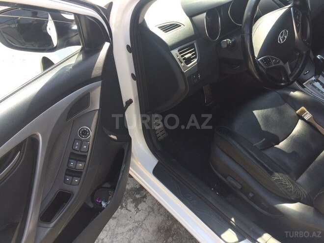Hyundai Elantra 2012, 86,000 km - 1.8 l - Şəki