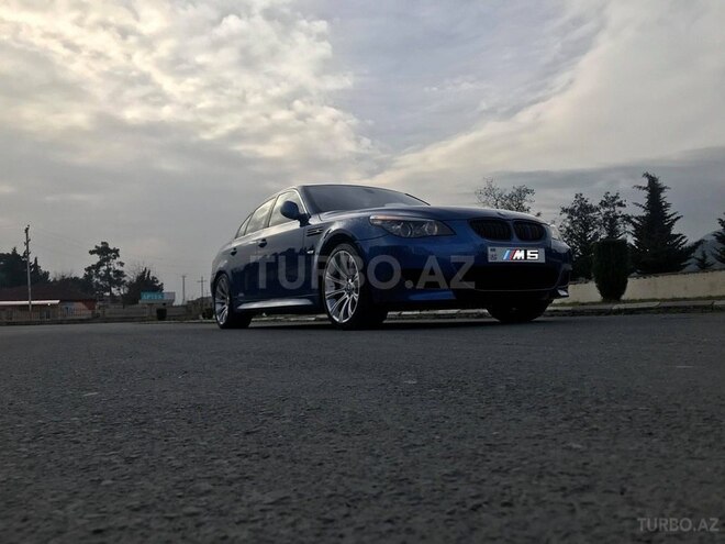 BMW M5 2006, 100,000 km - 5.0 l - Zaqatala