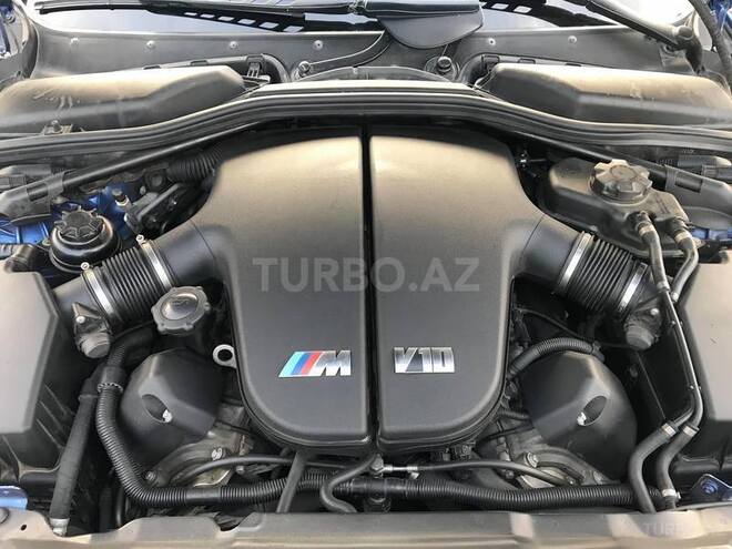 BMW M5 2006, 100,000 km - 5.0 l - Zaqatala