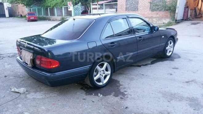 Mercedes E 200 1997, 420,000 km - 2.0 l - Gəncə
