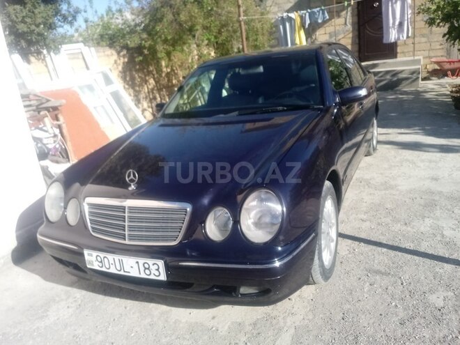 Mercedes E 220 2001, 225,000 km - 2.2 l - Sumqayıt