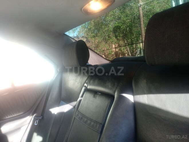 Mercedes E 220 2001, 225,000 km - 2.2 l - Sumqayıt