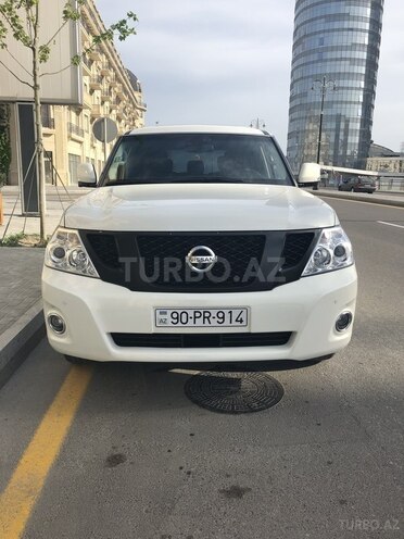 Nissan Patrol 2011, 252,370 km - 6.0 l - Bakı