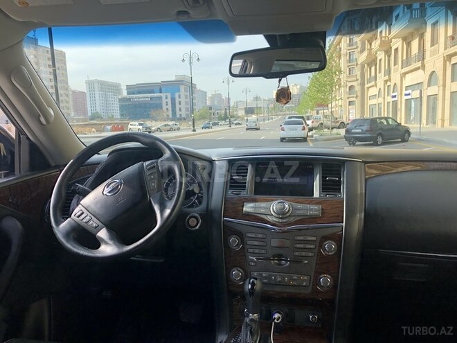 Nissan Patrol 2011, 252,370 km - 6.0 l - Bakı