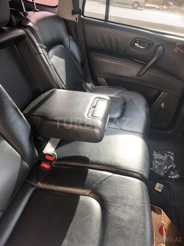 Nissan Patrol 2011, 252,370 km - 6.0 l - Bakı