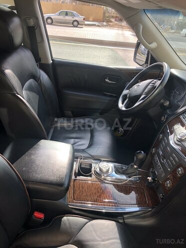 Nissan Patrol 2011, 252,370 km - 6.0 l - Bakı