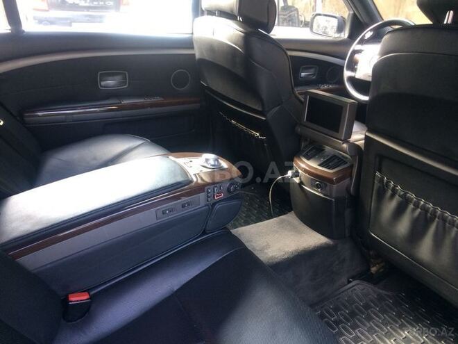 BMW 745 2004, 250,000 km - 4.5 l - Bakı