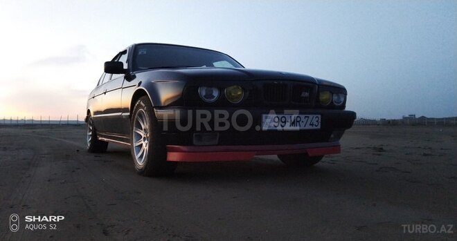 BMW 520 1993, 429,000 km - 2.0 l - Bakı