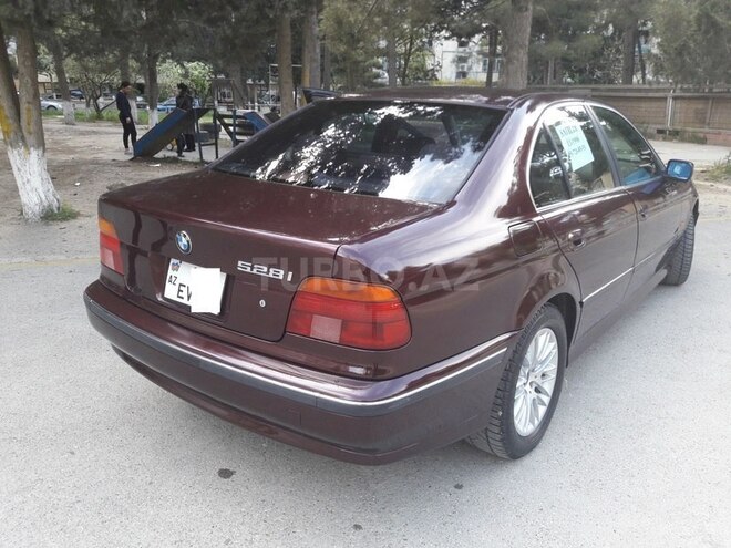 BMW 528 1998, 250,000 km - 2.8 l - Bakı