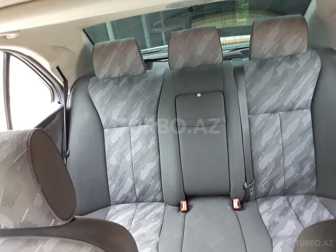 Mercedes E 270 2001, 261,000 km - 2.7 l - Bakı