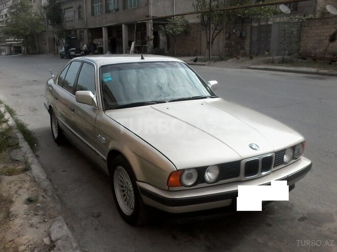 BMW 520 1989, 230,000 km - 2.0 l - Bakı
