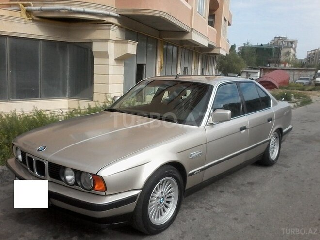 BMW 520 1989, 230,000 km - 2.0 l - Bakı