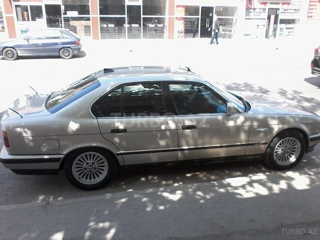 BMW 520 1989, 230,000 km - 2.0 l - Bakı
