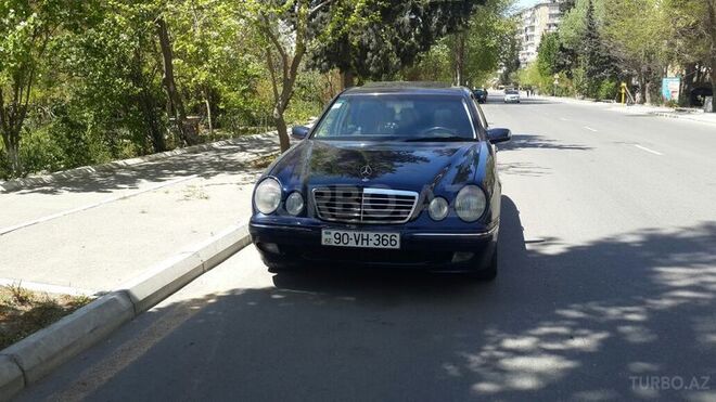 Mercedes E 240 2000, 201,000 km - 2.6 l - Bakı