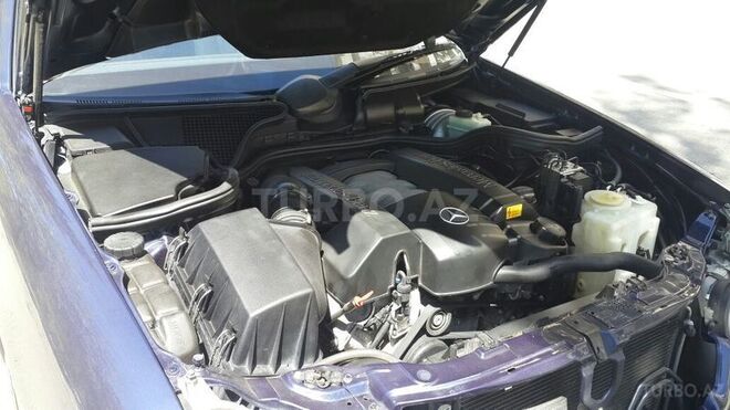 Mercedes E 240 2000, 201,000 km - 2.6 l - Bakı