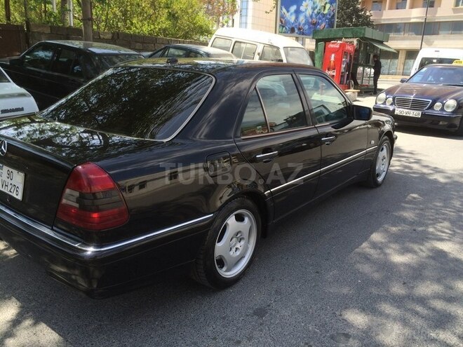 Mercedes C 230 1999, 187,000 km - 2.3 l - Bakı
