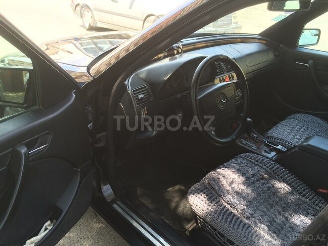 Mercedes C 230 1999, 187,000 km - 2.3 l - Bakı