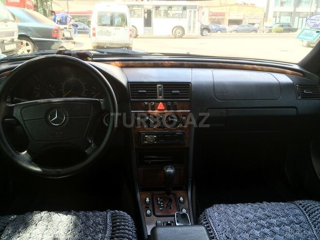 Mercedes C 230 1999, 187,000 km - 2.3 l - Bakı