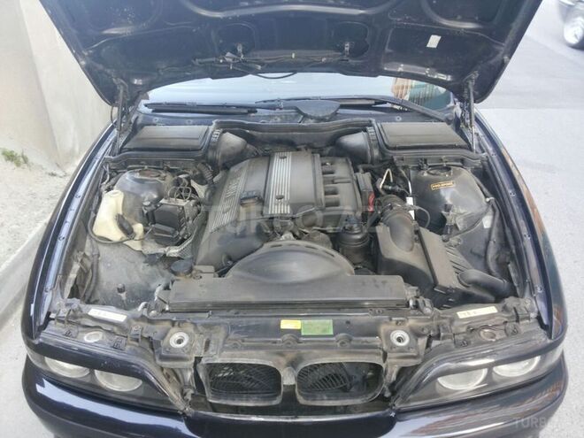 BMW 530 2001, 141,000 km - 3.0 l - Bakı