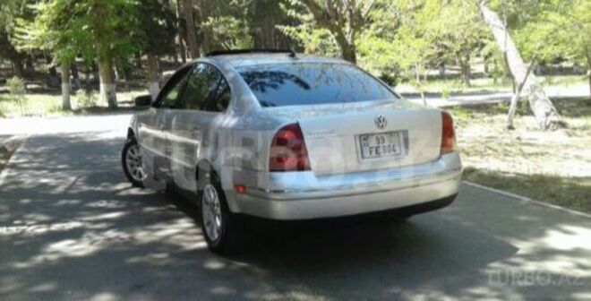Volkswagen Passat 2003, 177,000 km - 1.8 л - Sumqayıt