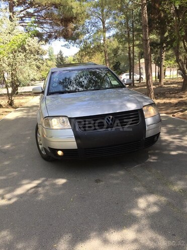 Volkswagen Passat 2003, 177,000 km - 1.8 л - Sumqayıt