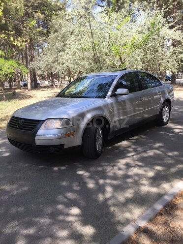 Volkswagen Passat 2003, 177,000 km - 1.8 л - Sumqayıt