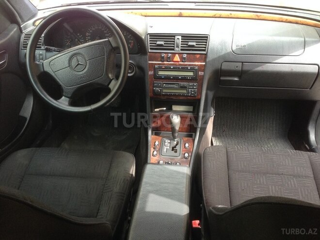 Mercedes C 240 1998, 238,000 km - 2.4 l - Bakı