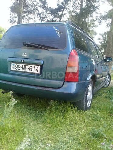Opel Astra 2000, 438,000 km - 0.2 l - Salyan