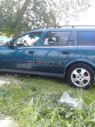 Opel Astra 2000, 438,000 km - 0.2 l - Salyan