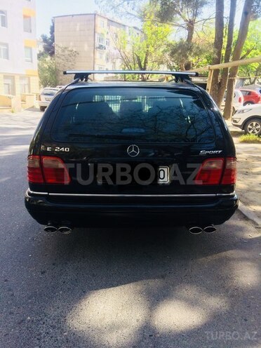 Mercedes E 240 1999, 311,000 km - 2.6 l - Bakı