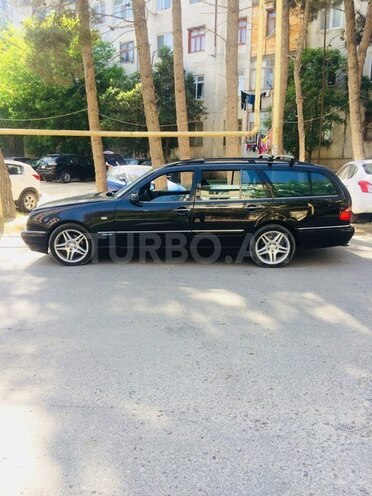 Mercedes E 240 1999, 311,000 km - 2.6 l - Bakı