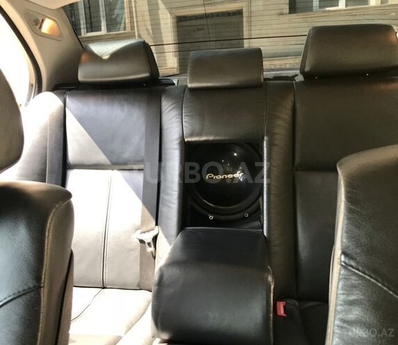 BMW 525 2001, 245,000 km - 2.5 l - Bakı