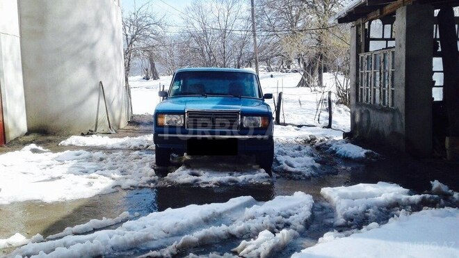 LADA (VAZ) 2107 2004, 195,000 km - 1.6 l - Quba
