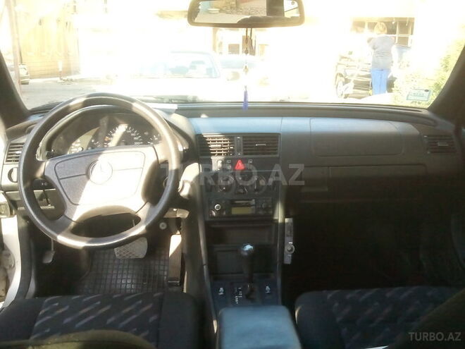 Mercedes C 200 1999, 300,000 km - 2.0 l - Bakı