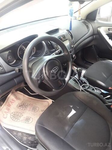 Kia Cerato 2010, 185,100 km - 2.0 l - Bakı