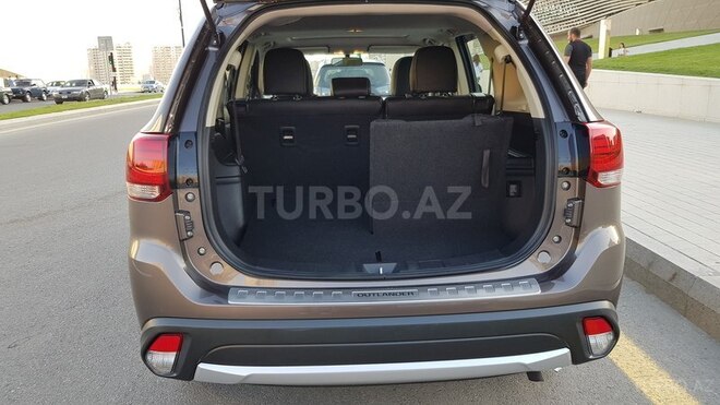Mitsubishi Outlander 2017, 5,000 km - 2.4 л - Bakı
