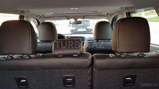 Mitsubishi Outlander 2017, 5,000 km - 2.4 л - Bakı