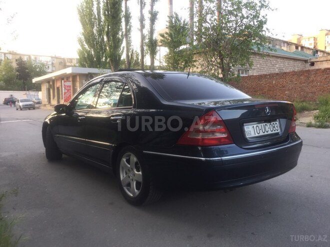 Mercedes C 240 2000, 235,000 km - 2.6 l - Bakı