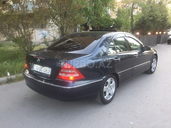 Mercedes C 240 2000, 235,000 km - 2.6 l - Bakı