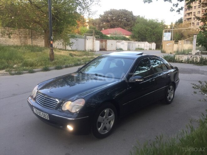 Mercedes C 240 2000, 235,000 km - 2.6 l - Bakı