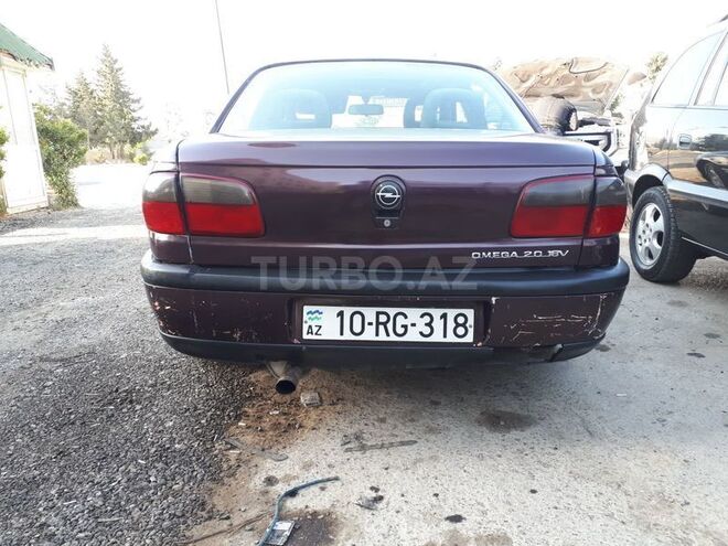 Opel Omega 1995, 250,000 km - 0.2 l - Sumqayıt