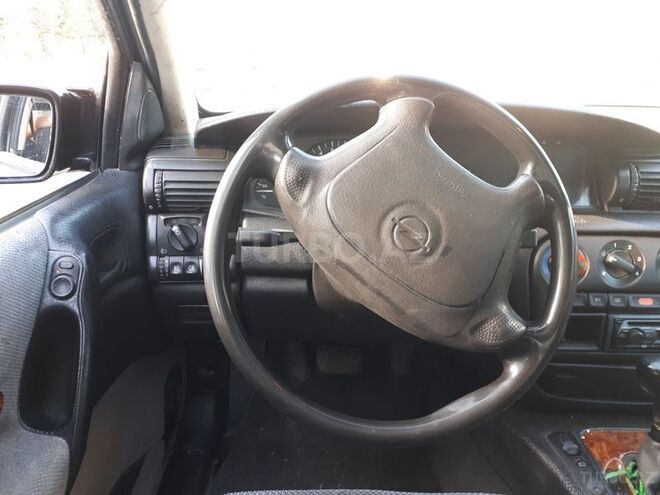 Opel Omega 1995, 250,000 km - 0.2 l - Sumqayıt