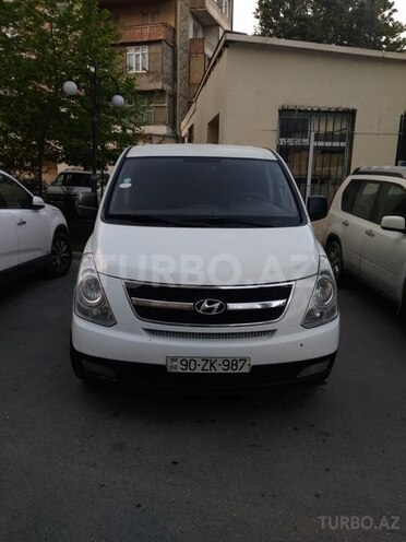 Hyundai H-1 2009, 300,000 km - 2.5 l - Bakı