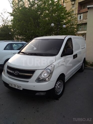 Hyundai H-1 2009, 300,000 km - 2.5 l - Bakı