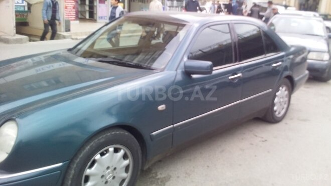 Mercedes  1998, 258,000 km - 2.2 l - Bakı