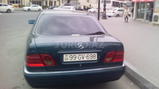 Mercedes  1998, 258,000 km - 2.2 l - Bakı