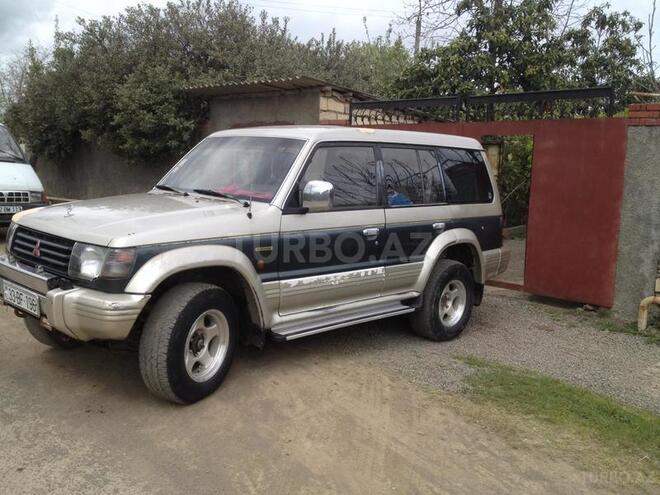 Mitsubishi Pajero 1992, 256,454 km - 0.3 l - Bakı