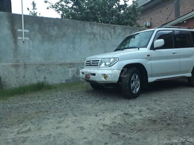 Mitsubishi Pajero io 2000, 303,500 km - 2.0 л - Lənkəran